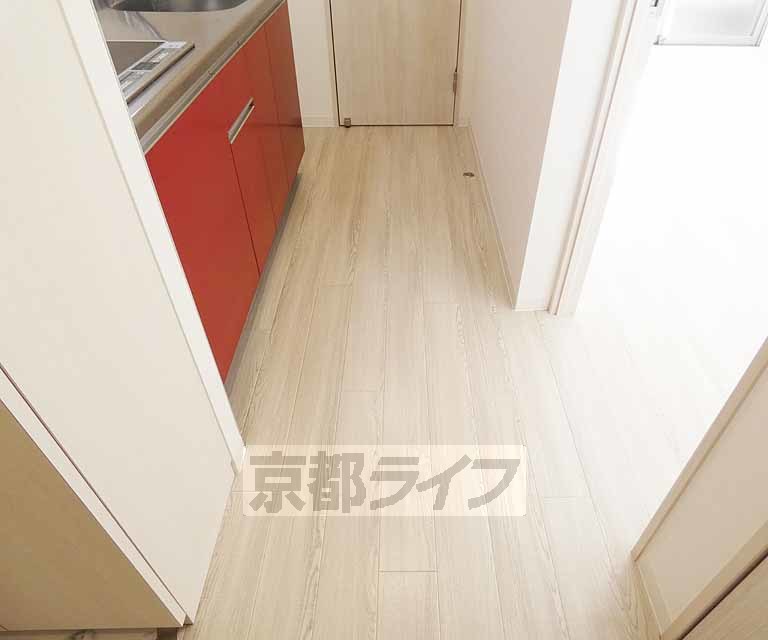 その他部屋・スペース　フラットで綺麗な廊下部分