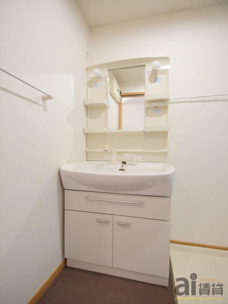 洗面設備　※同仕様写真です