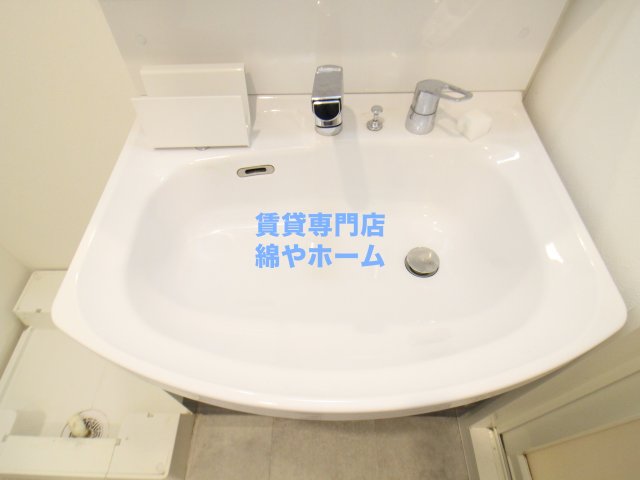 洗面設備　使いやすい洗面所です