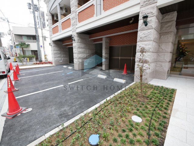 駐車場　車をお持ちの方に嬉しい駐車場付きの物件です