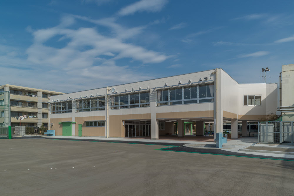 小学校　川崎市立西梶ケ谷小学校（小学校）まで800m