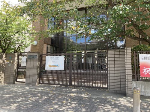 中学校　大阪市立高倉中学校（中学校）まで348m