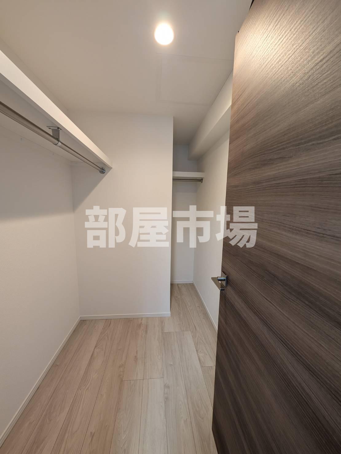 収納　ウォークインクローゼット
