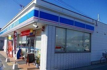 コンビニ　ローソン（コンビニ）まで500m