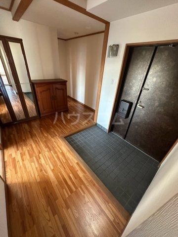 アビタシオン九条の玄関写真