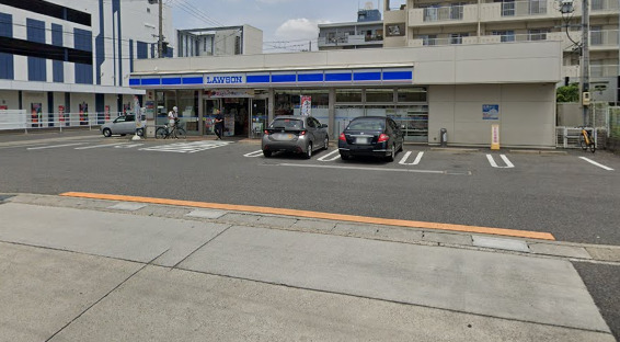 コンビニ　ローソン 天白平針二丁目店（コンビニ）まで705m