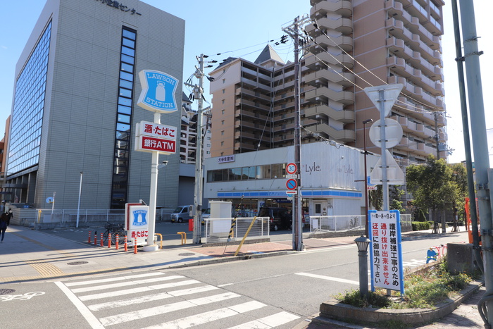 コンビニ　ローソン（コンビニ）まで190m