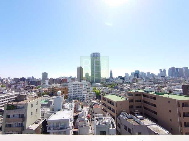 眺望　上層階のお部屋の写真になります。