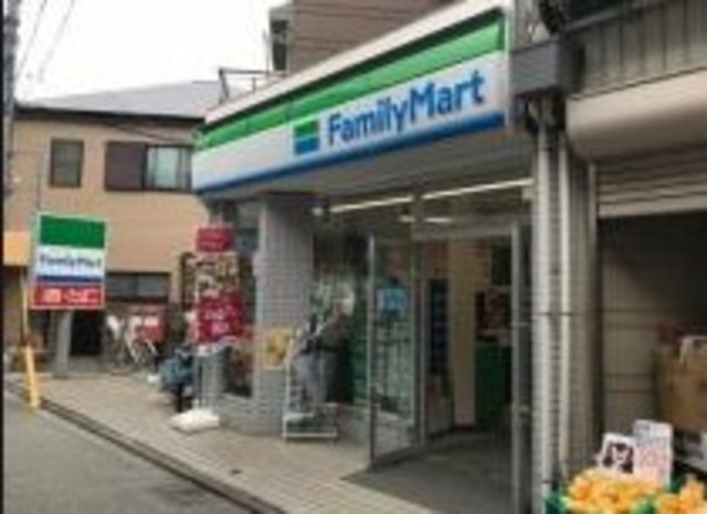 コンビニ　ファミリーマート荻窪教会通り店（コンビニ）まで516m