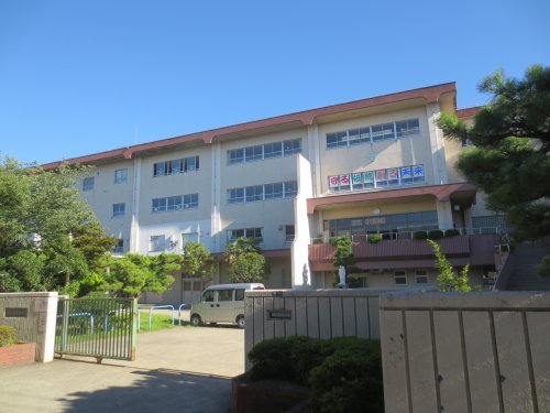 中学校　川崎市立中原中学校（中学校）まで1600m