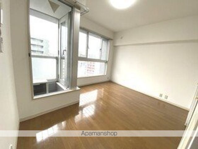 グローバリービューテラスIVの居間写真