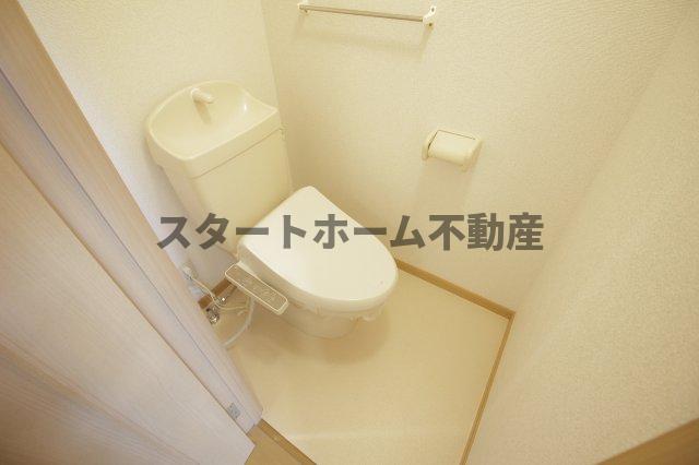 トイレ　コンパクトで使いやすいトイレです
