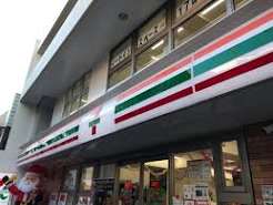コンビニ　セブンイレブン 三軒茶屋栄通り店（コンビニ）まで145m