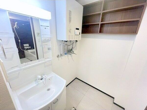 地下鉄東西線 東札幌駅 徒歩2分 4階建 築4年の内装写真