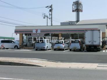 コンビニ　セブンイレブン 三豊詫間町店（コンビニ）まで603m
