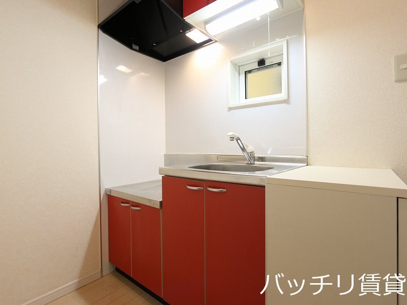 キッチン　＊画像は別部屋の為イメージ、現状を優先致します。