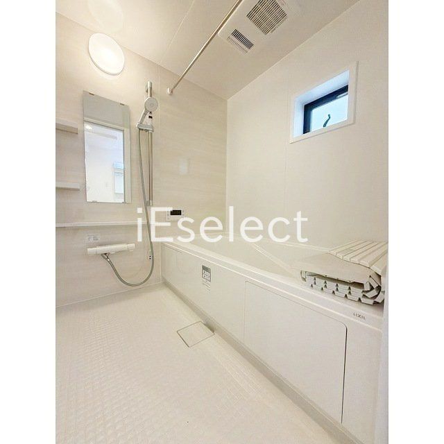 バス・シャワールーム　足が延ばせる一坪バス