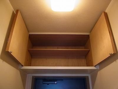 収納　★玄関上部収納★
