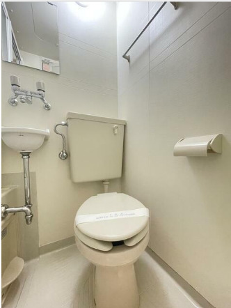 トイレ　落ち着いたトイレです