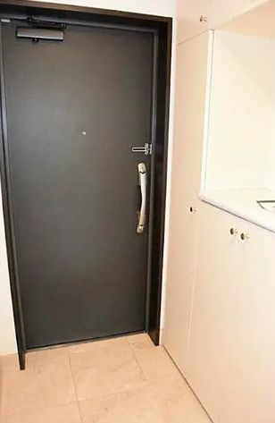 玄関　落ち着いた玄関です