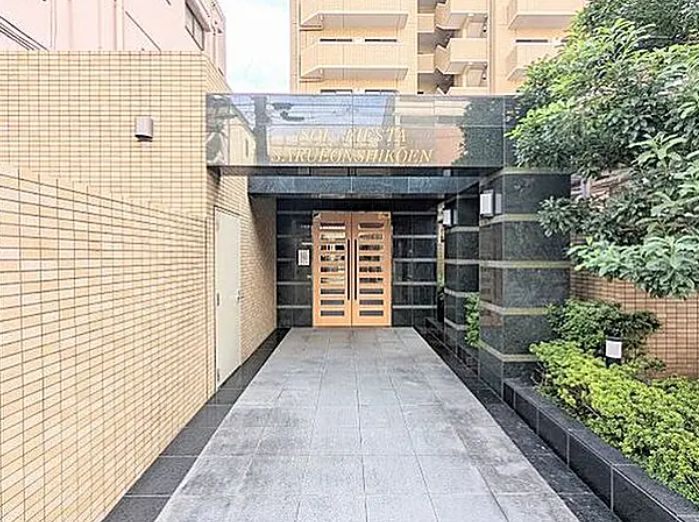 エントランス　毎日通るエントランスはこのようになっています