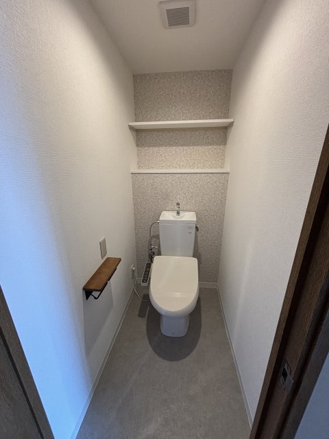 県住 南芦屋浜高層住宅 3号棟のトイレ写真