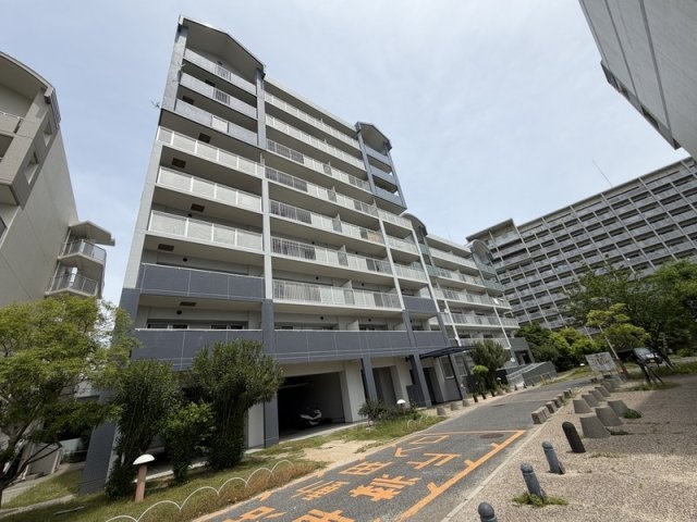 県住 南芦屋浜高層住宅 3号棟の外観写真