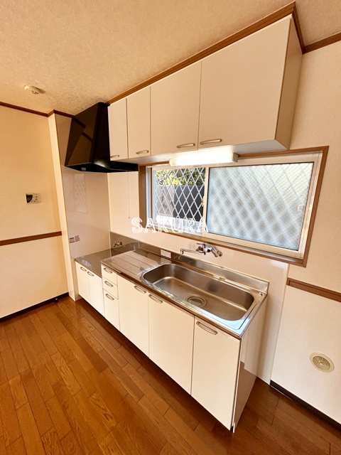 キッチン　広々使える快適な調理スペースです♪