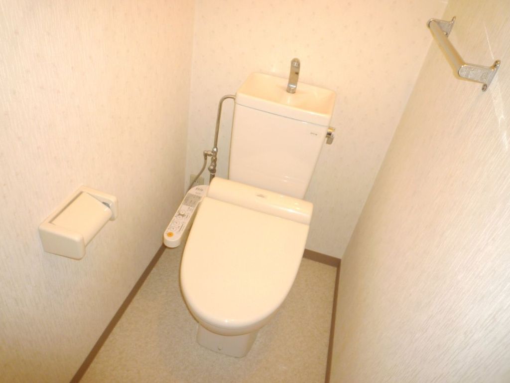 グレースコート鶴ヶ島のトイレ写真