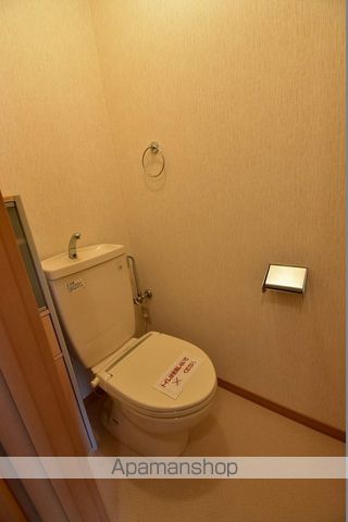 地下鉄南北線 自衛隊前駅 徒歩17分 3階建 築21年のトイレ写真