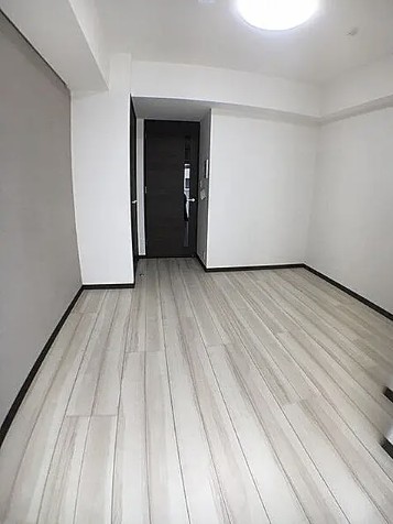 ＪＲ山手線 田端駅 徒歩6分 15階建 築10年の居間写真