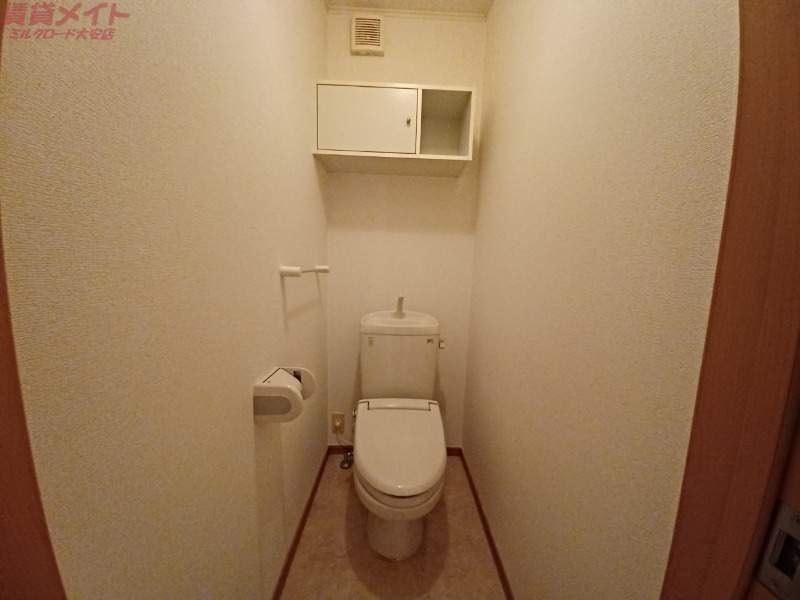 トイレ　同型参考写真
