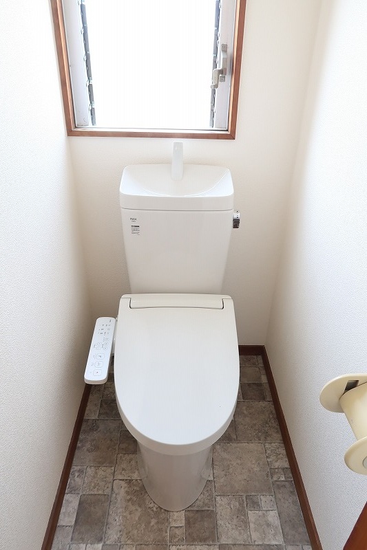 第二シャトウとみながのトイレ写真