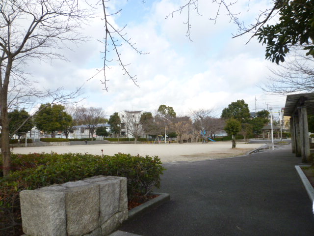 【ＴメゾンクレールIの公園】