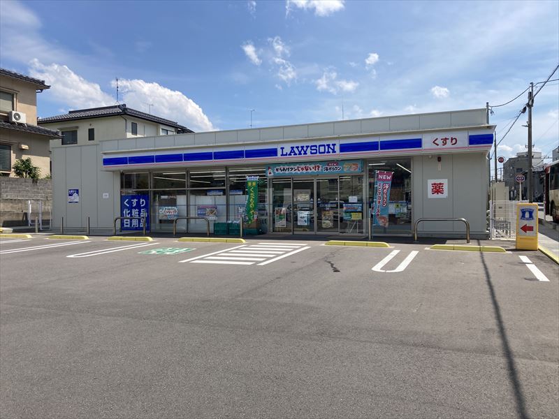 コンビニ　ローソン金沢泉野町店（コンビニ）まで324m