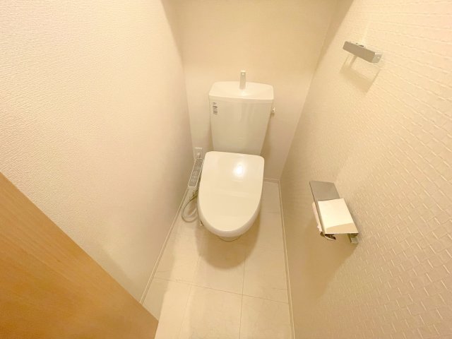 グロリアハイツはびきのA棟のトイレ写真
