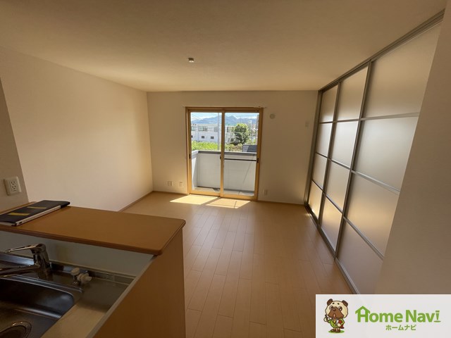 居室・リビング　インターネットが無料で使えます。