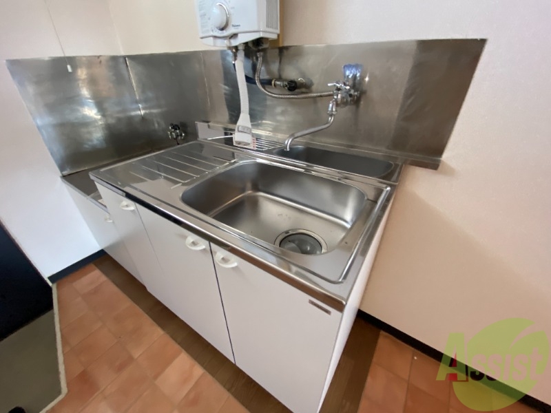 キッチン　こちらはキッチンです。料理するのが楽しみですね。