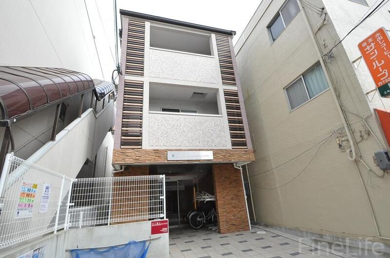 神戸市須磨区磯馴町のマンションの建物外観