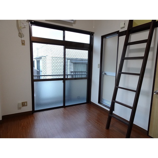 居室・リビング　居室