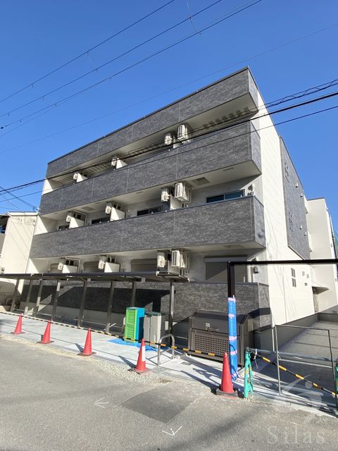 大阪市平野区瓜破西のアパートの建物外観