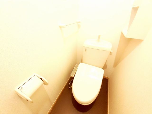 【コンフォルタ－ブルのトイレ】