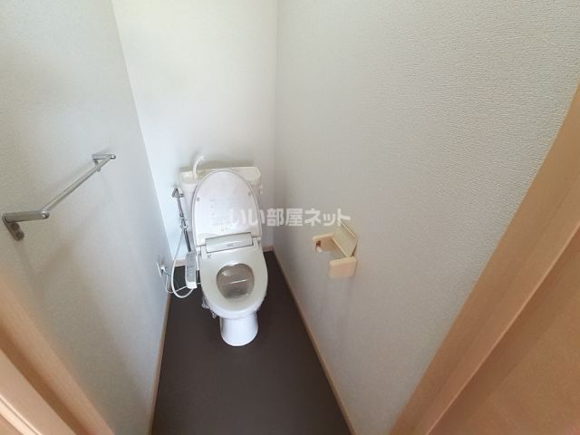【大阪狭山市茱萸木のアパートのトイレ】