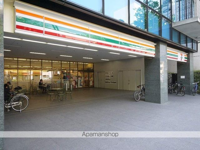 コンビニ　セブンイレブン（コンビニ）まで270m