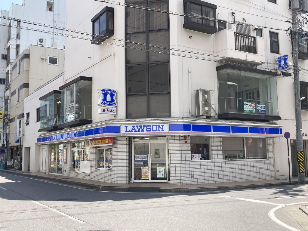 【松本市本庄のマンションのコンビニ】