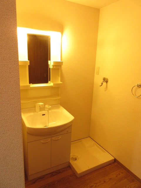 洗面設備　独立洗面化粧台あり