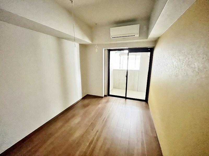 居室・リビング　★洋室6.4帖★