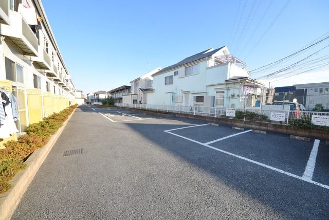 その他　駐車場（その他）まで10m