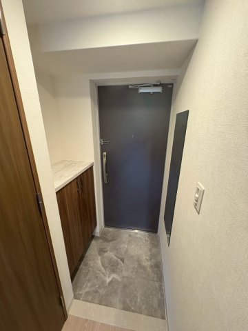 玄関　収納もある玄関です