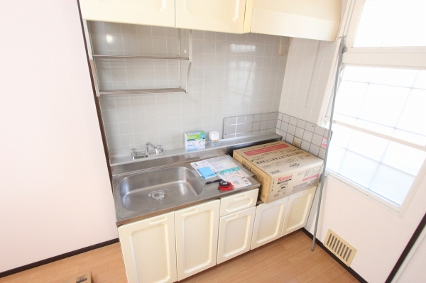 キッチン　同間取りタイプ　内観